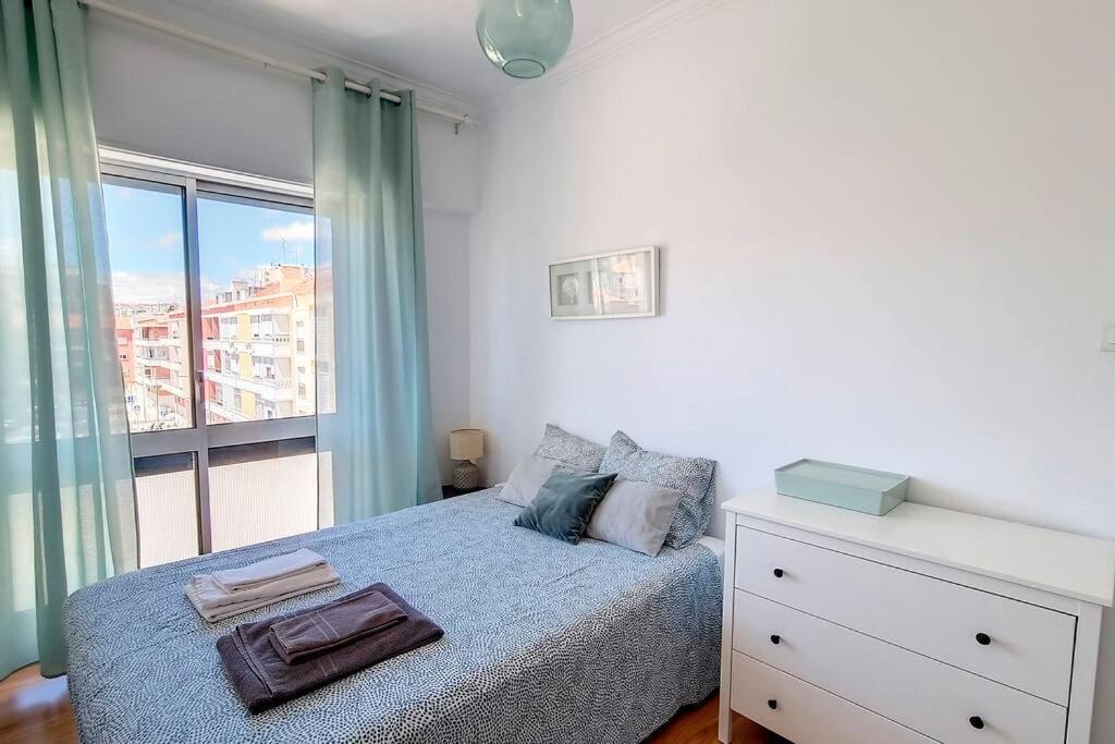 Cozy One Bedroom Apartment Lisboa Eksteriør billede